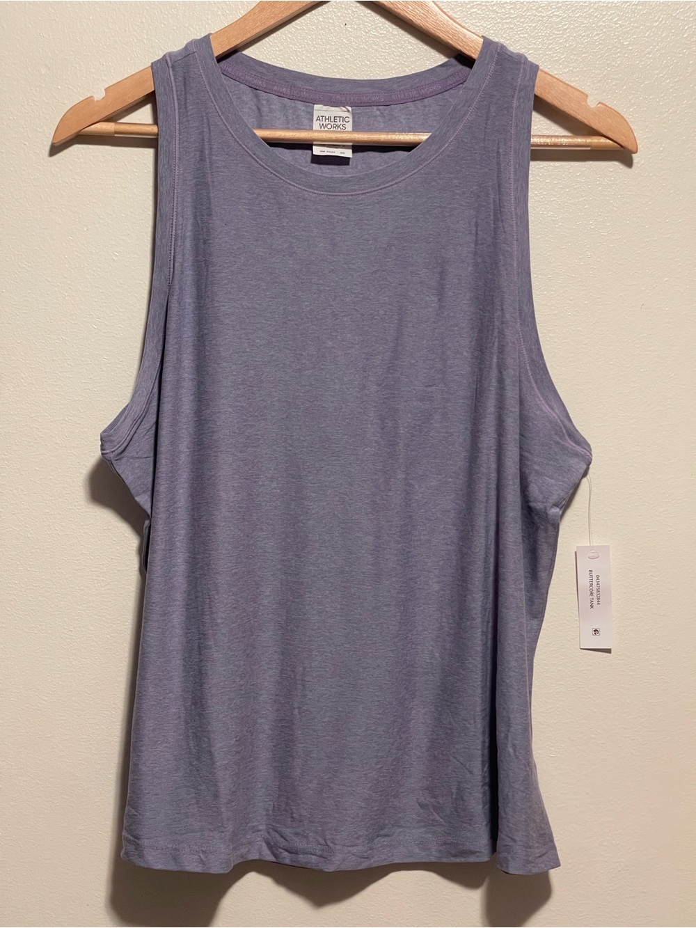 Athletic Works Womenโs Dusty Lavender Scoop Neck Tank